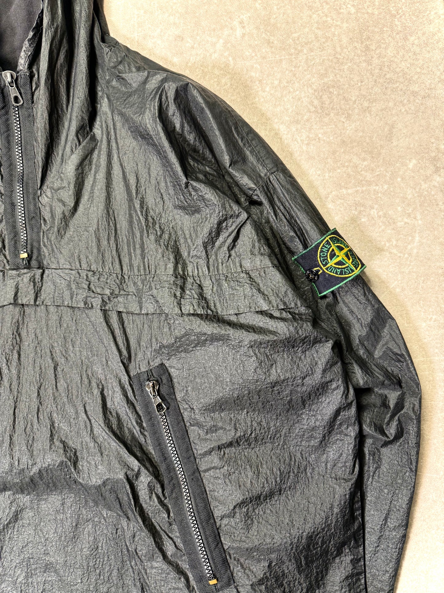 Fits Large Stone Island reversible jacket.