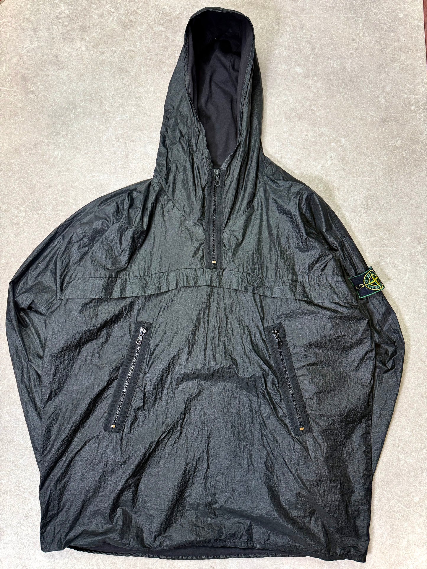 Fits Large Stone Island reversible jacket.
