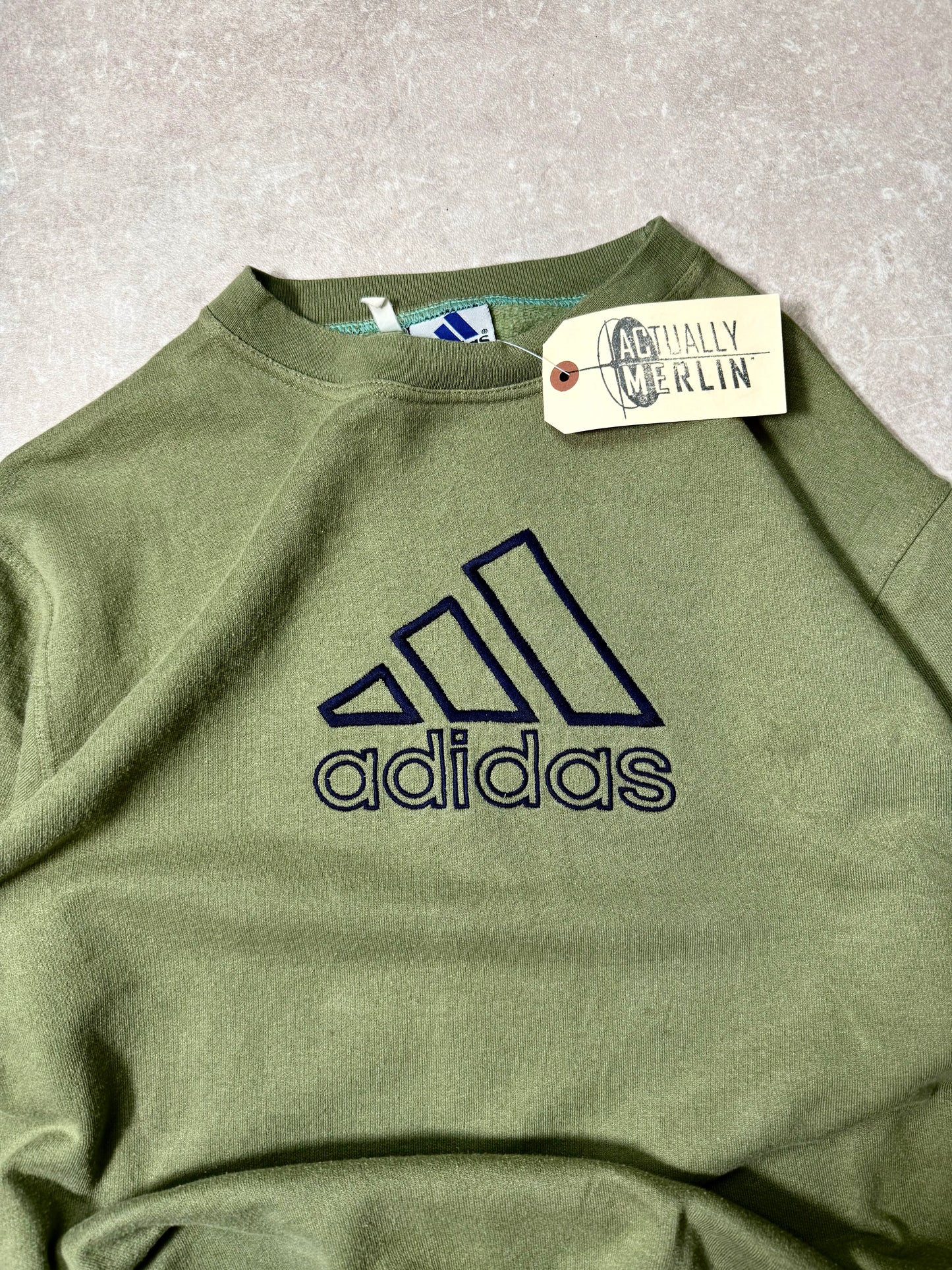 Size Large Vintage Adidas sweatshirt