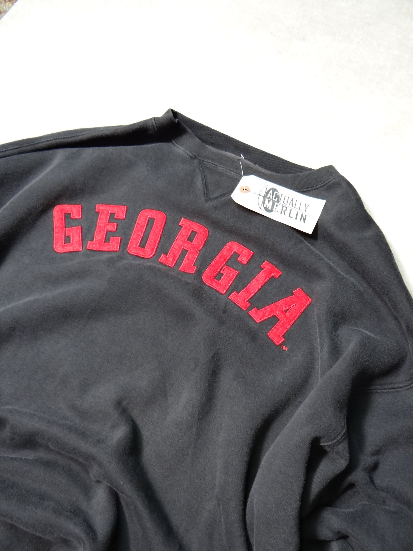Champs Sports Georgia Sweatshirt XL (26x28)