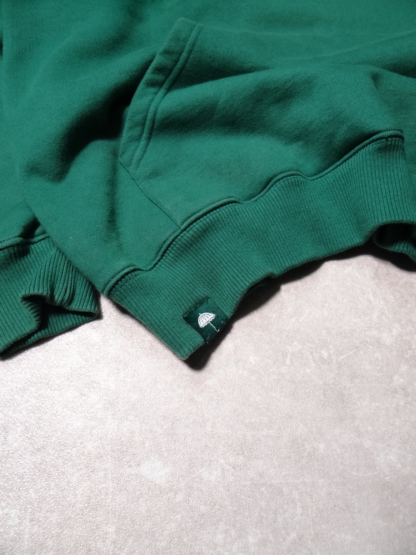 Helas Hoodie Medium (22x26)