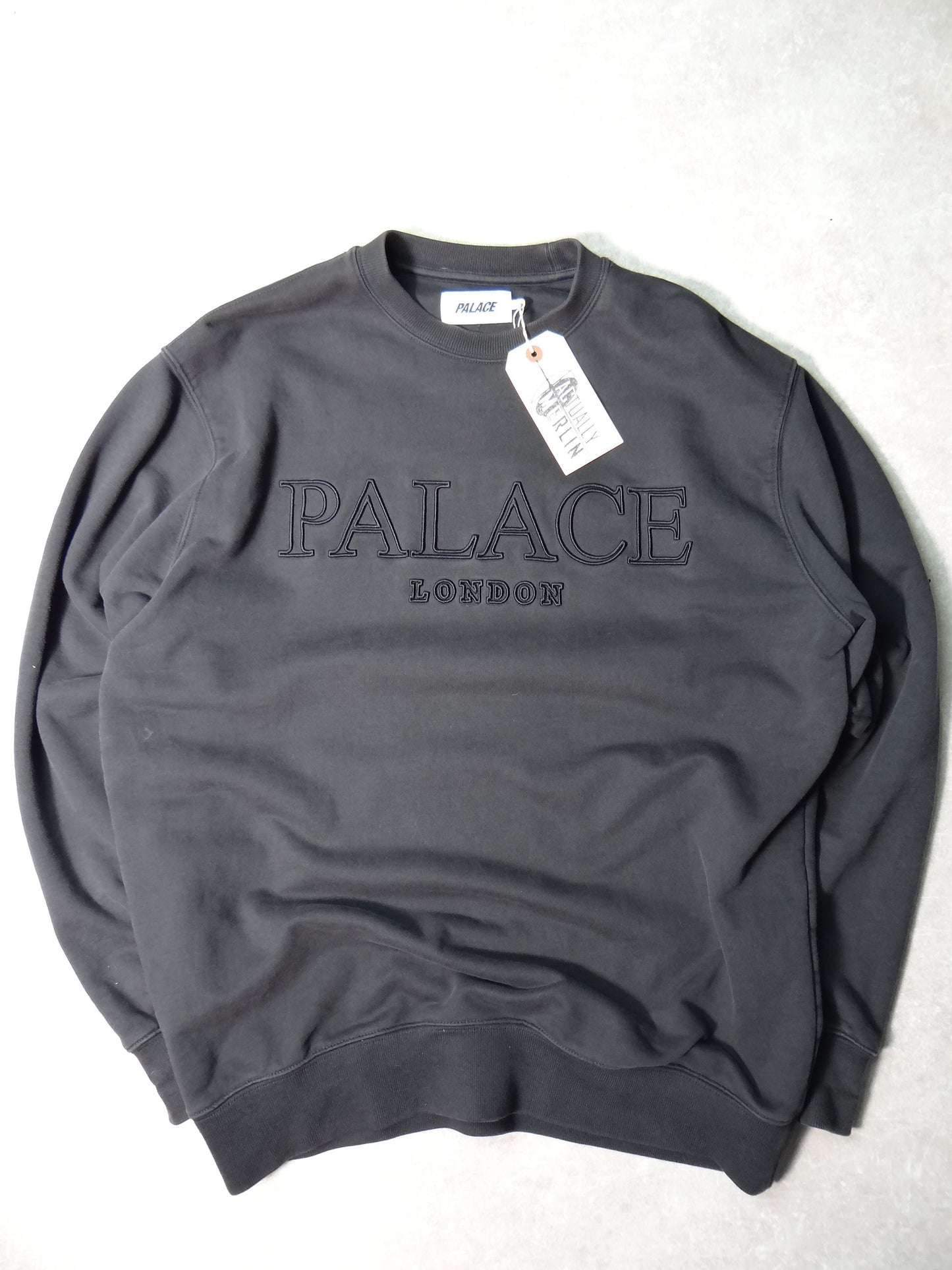 Palace Skateboards Sweatshirt Used Large (24x29)