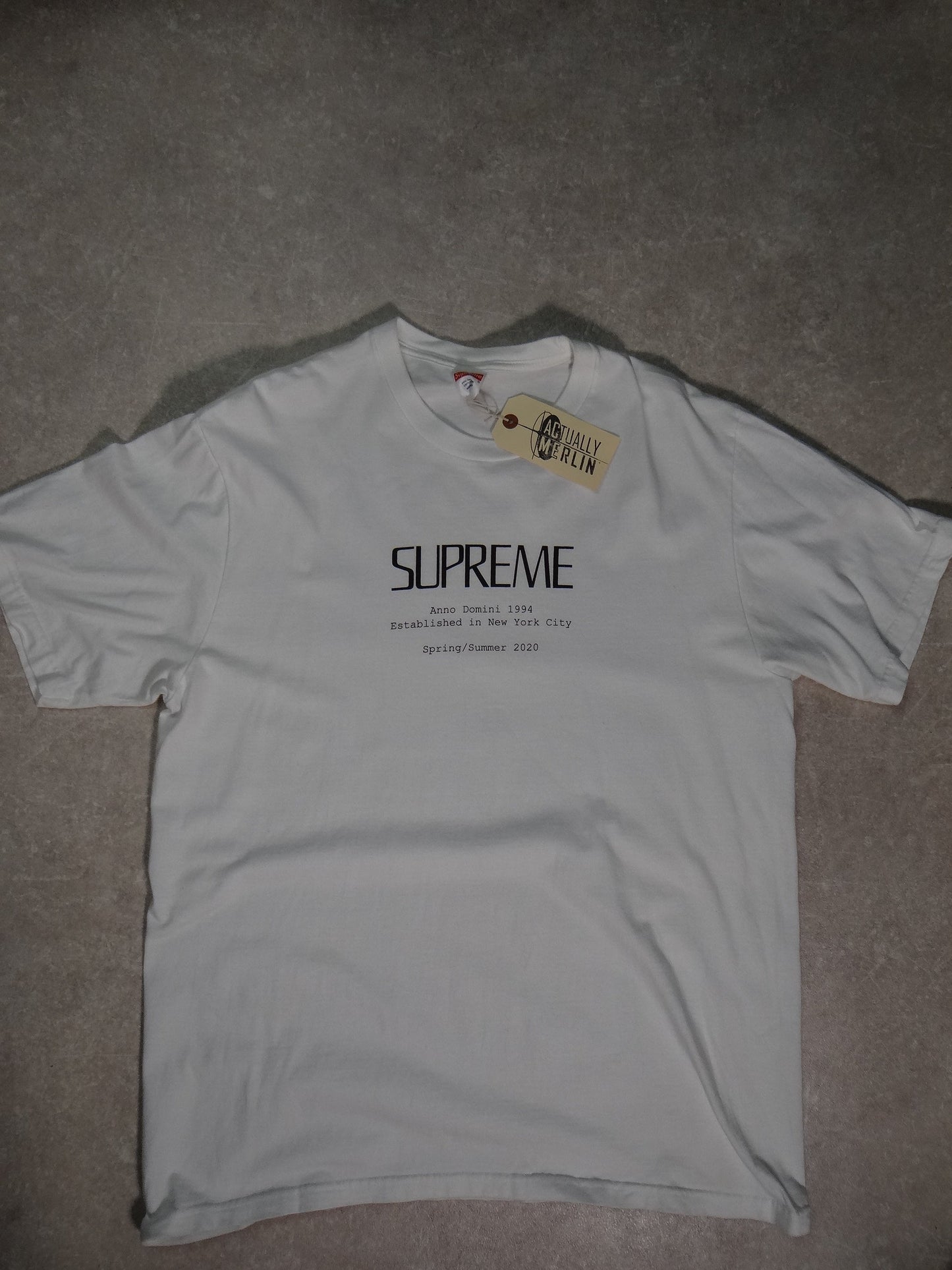 Supreme tee Used Large (21x29)
