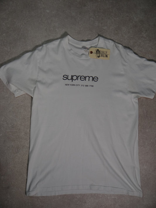 Supreme Tee Used Large (20x27)
