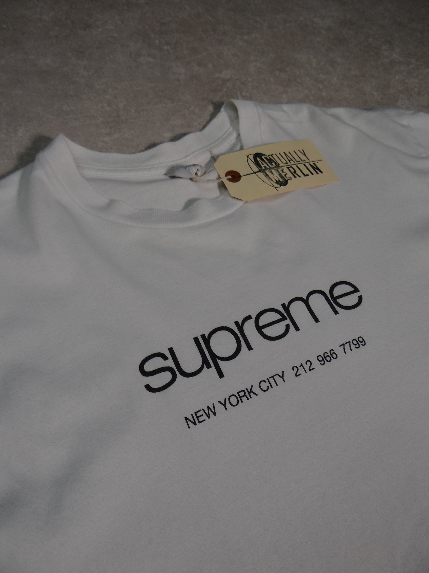 Supreme Tee Used Large (20x27)