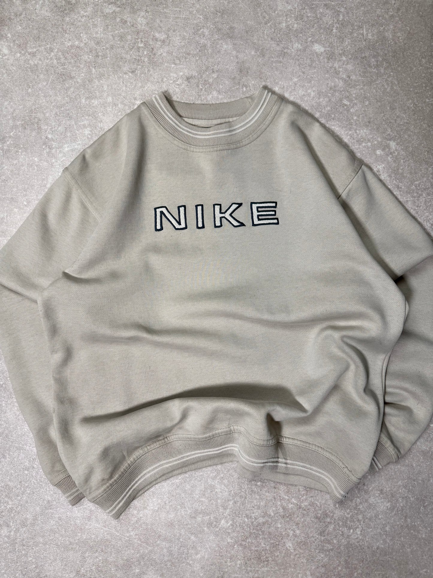 Vintage Nike Sweatshirt
