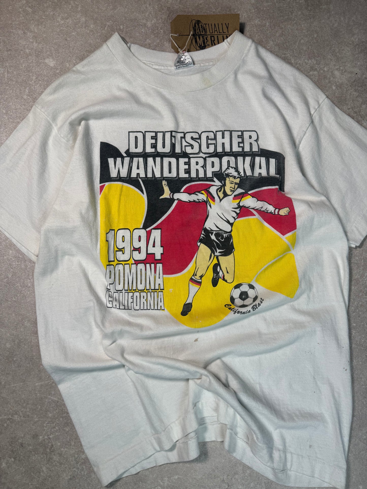 Fruit of the loom tshirt used size Medium (20x28inches)