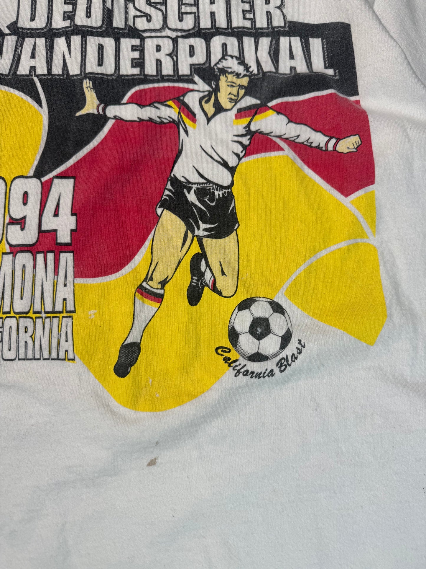 Fruit of the loom tshirt used size Medium (20x28inches)